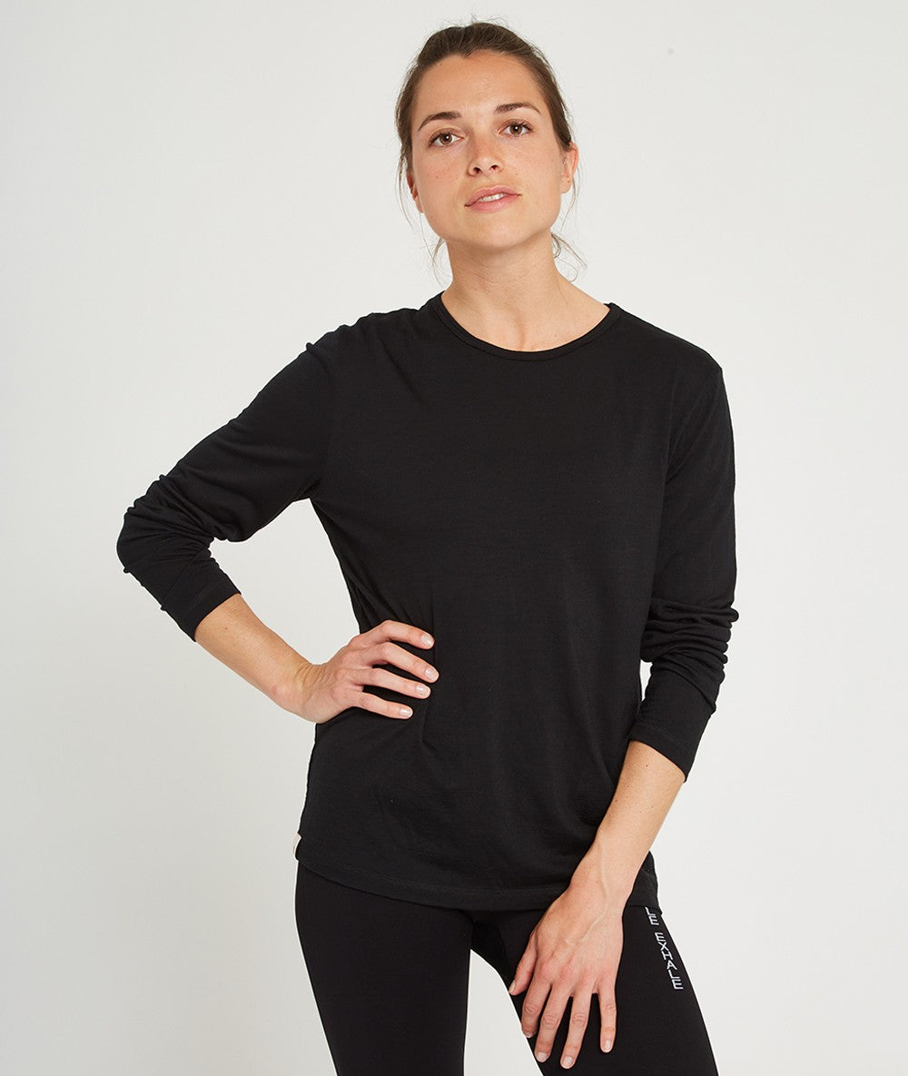 T-shirt yoga pour femme à manches longues en laine mérinos vue de face