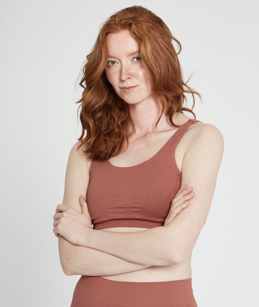 MARU - Brassière en fibres recyclées - Navy - Yoga Searcher
