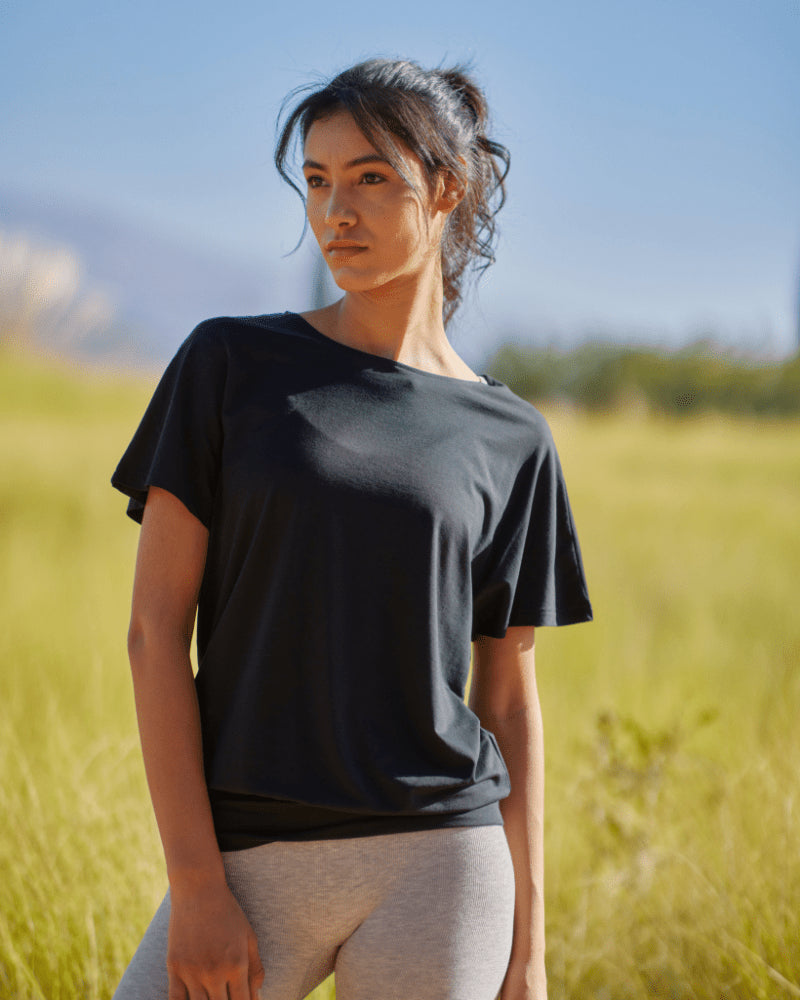 MEDE - Tee - shirt en Lyocell - Noir - Yoga Searcher