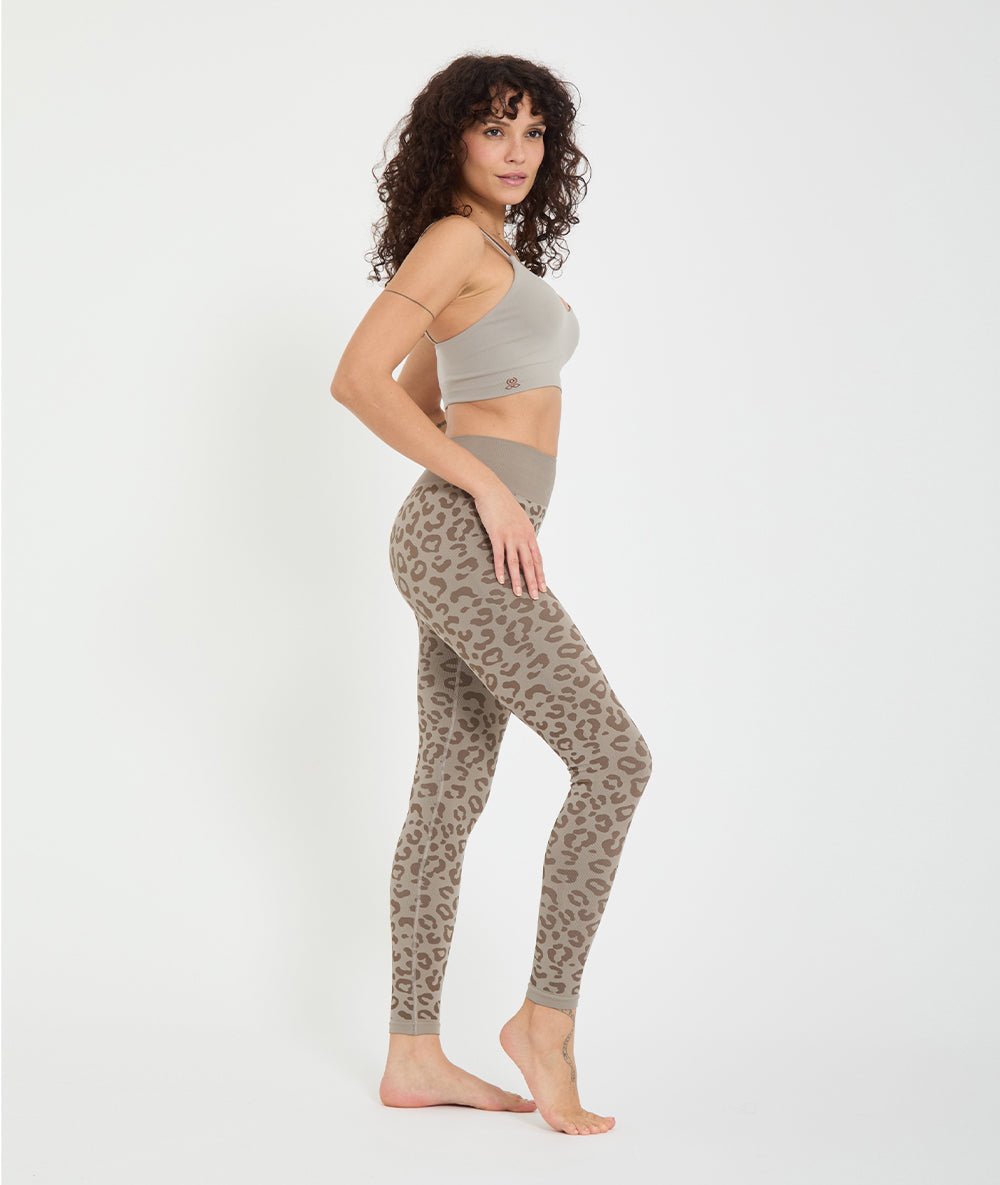 UDUPI - Brassière en matières recyclées - Cacao - Yoga Searcher