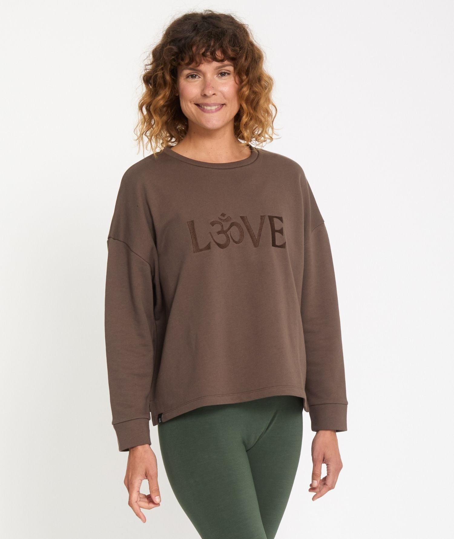 ASHA – Sweat ample brodé LOVE en coton
