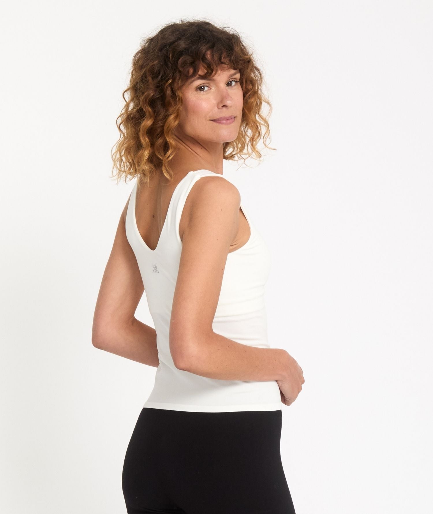 BIJA - Top avec brassière intégrée - Blanc- Yoga Searcher