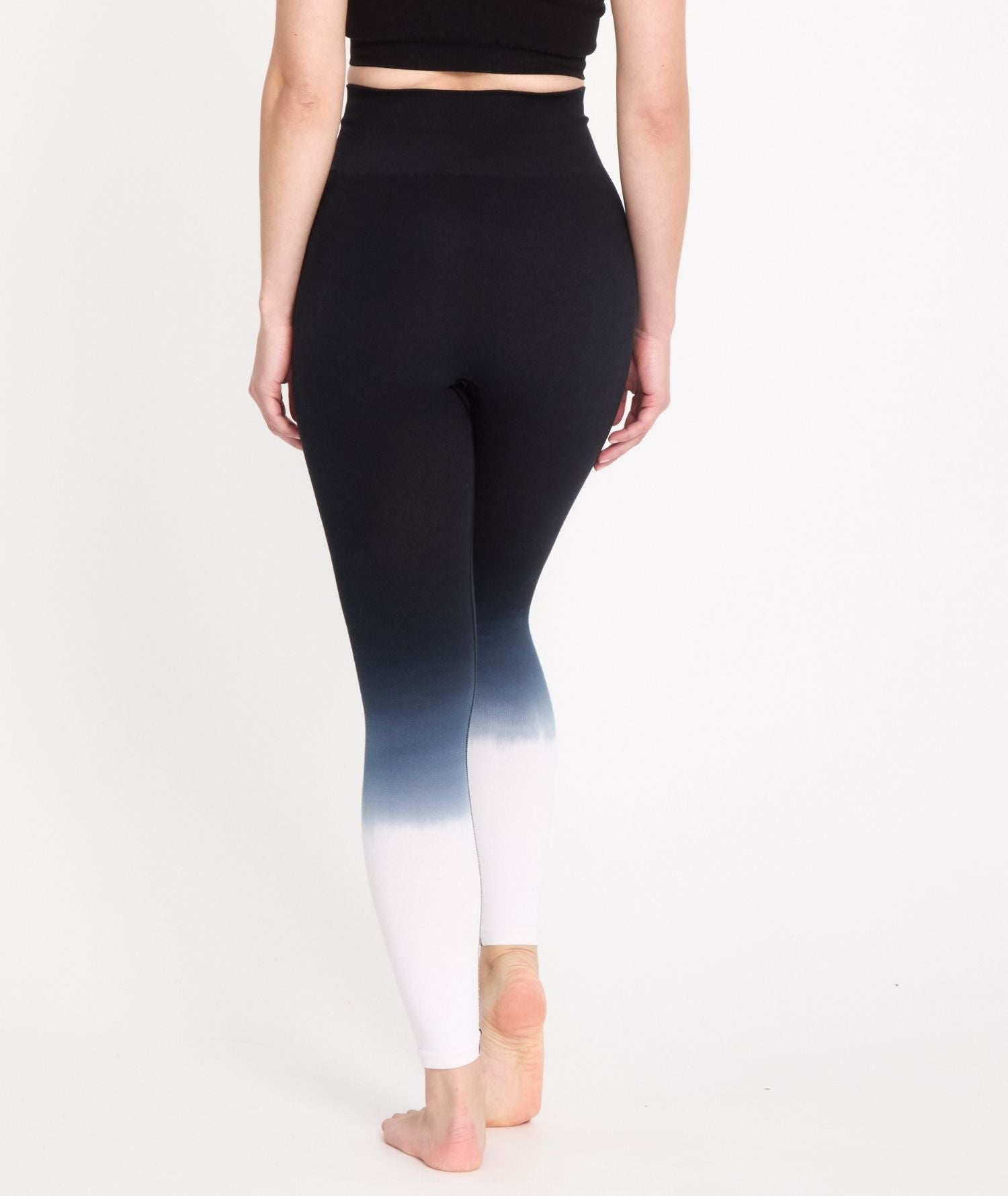 KAVALI - Legging en coton deep - dye - Noir - Yoga Searcher