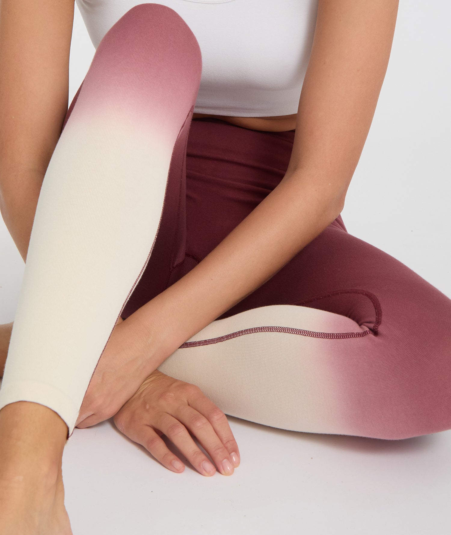 KAVALI - Legging en coton deep - dye - Rubis - Yoga Searcher