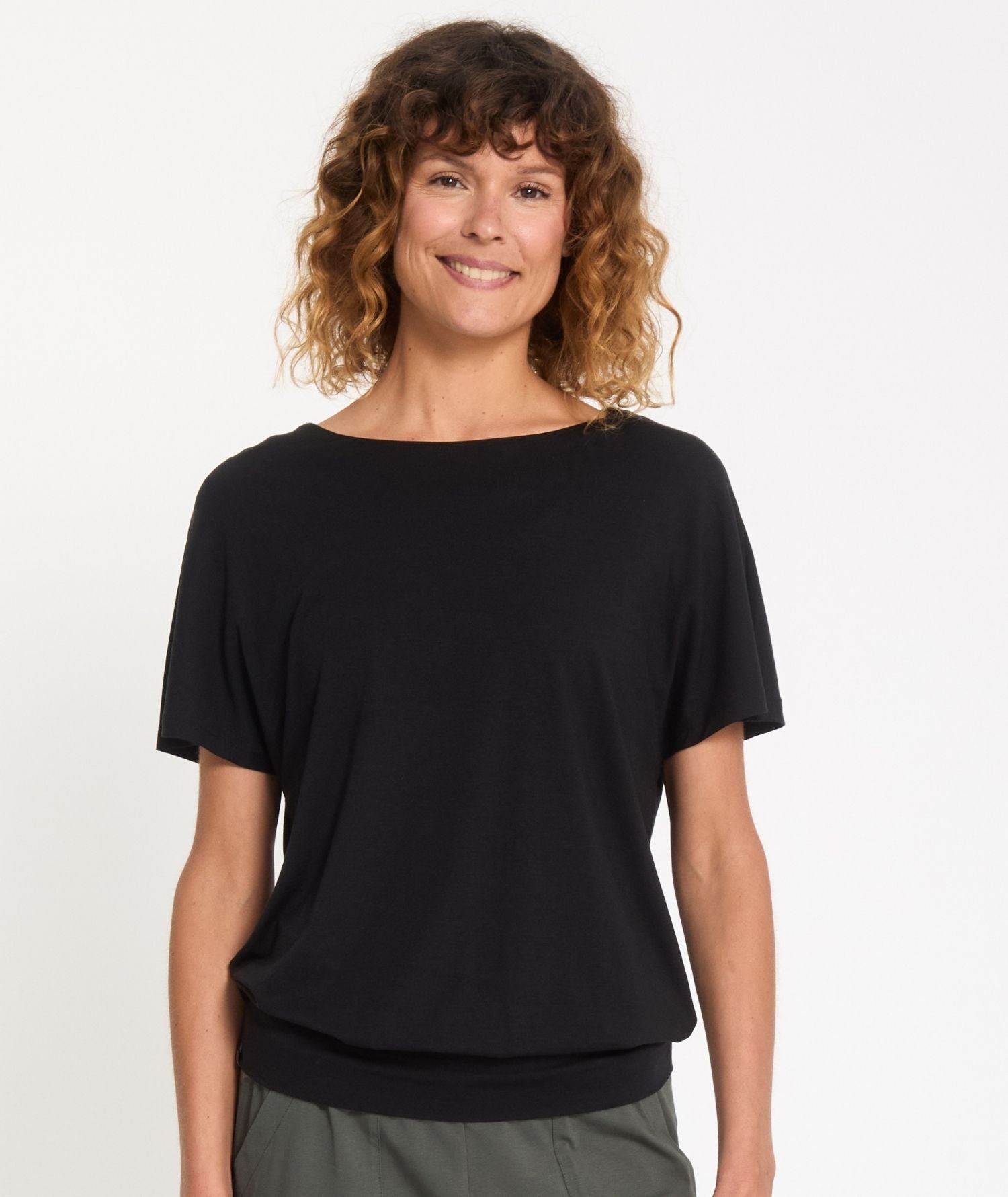 MEDE - Tee-shirt en Lyocell - Marron- Yoga Searcher