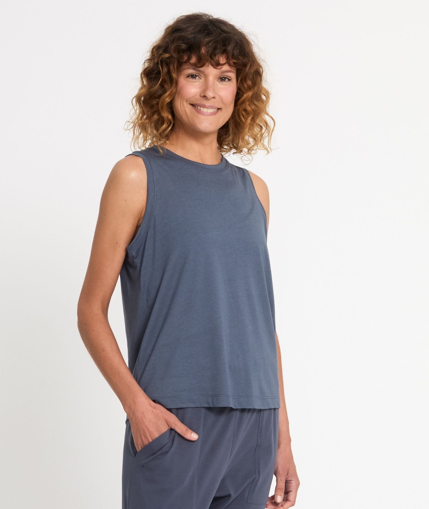NIYAMA - Débardeur de yoga ouvert dans le dos - Blanc- Yoga Searcher