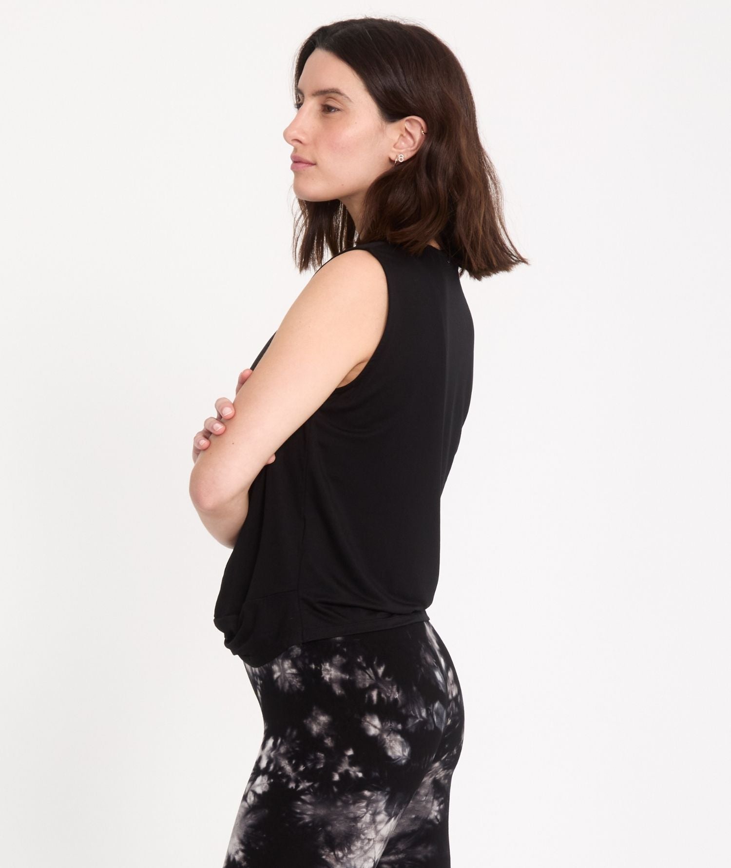 TWIST - Débardeur en Lyocell - Noir - Yoga Searcher