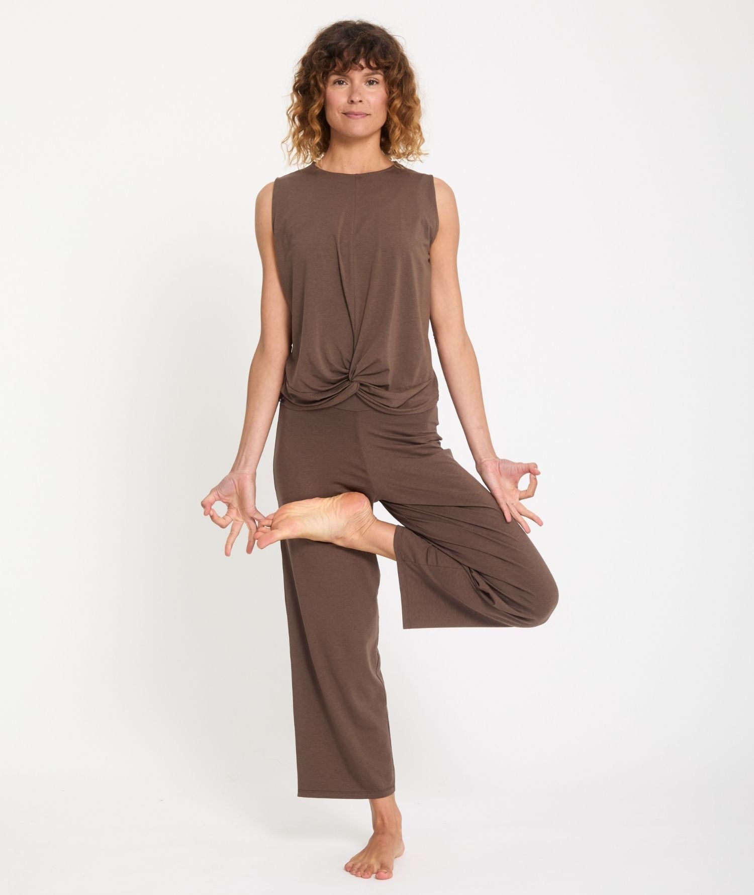 TWIST - Débardeur en Lyocell - Marron- Yoga Searcher