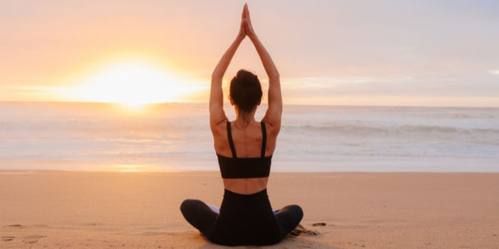 Préparez votre retraite yoga avec Yoga Searcher : tenue, accessoires et état d’esprit - Yoga Searcher