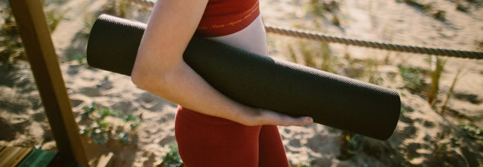 Comment choisir le tapis de yoga parfait avec Yoga Searcher - Yoga Searcher