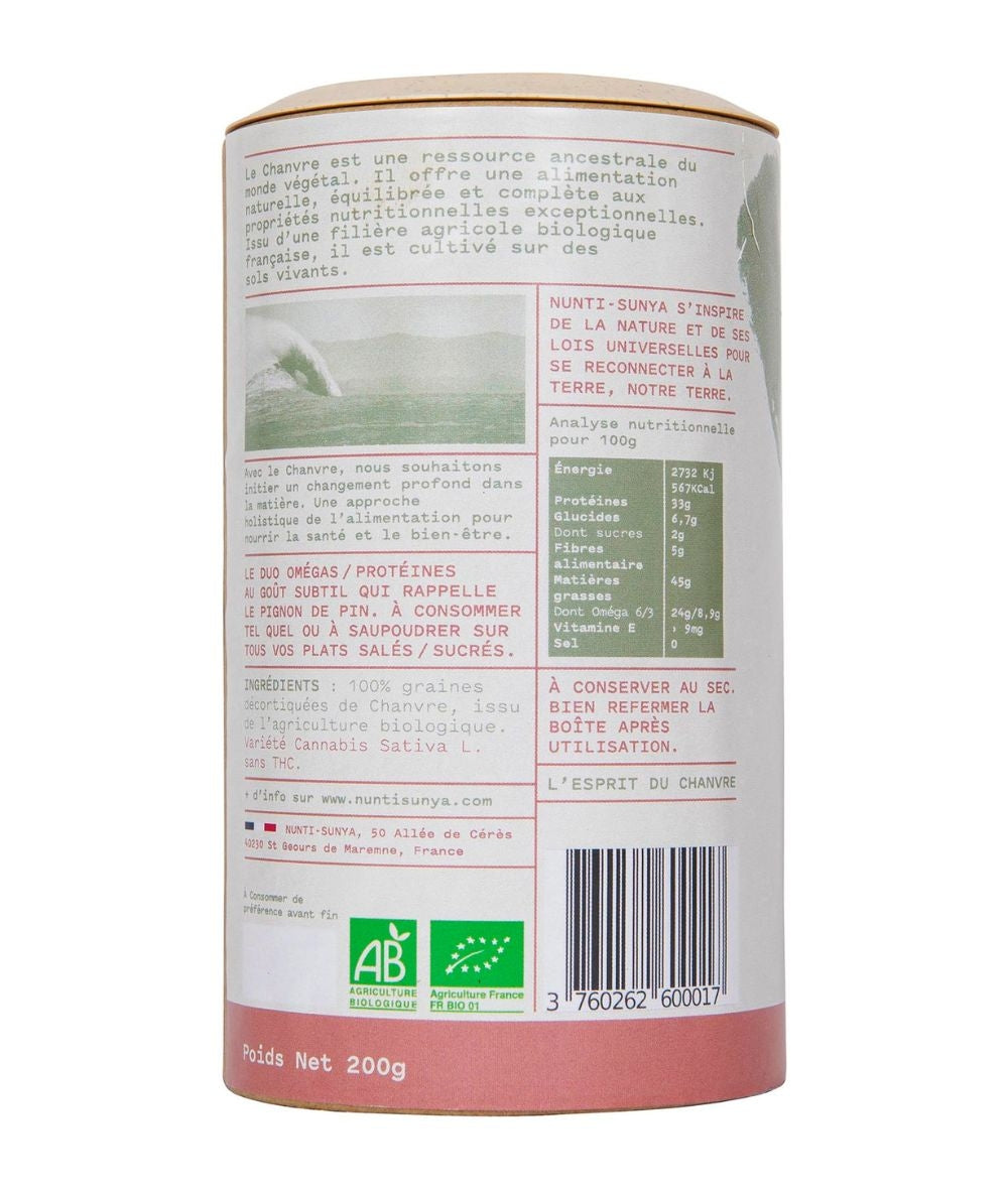 Hulled hemp seeds