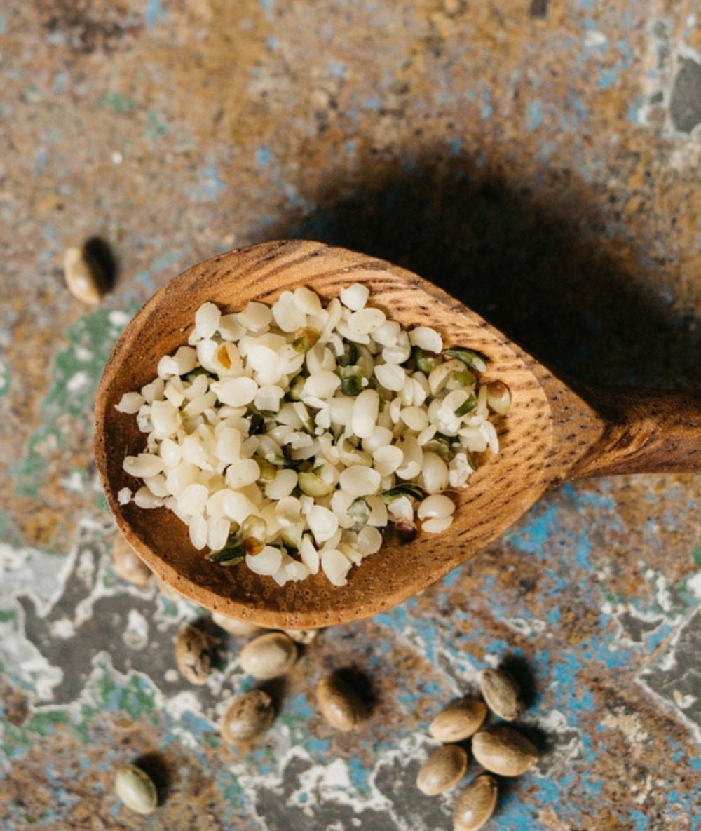 Hulled hemp seeds