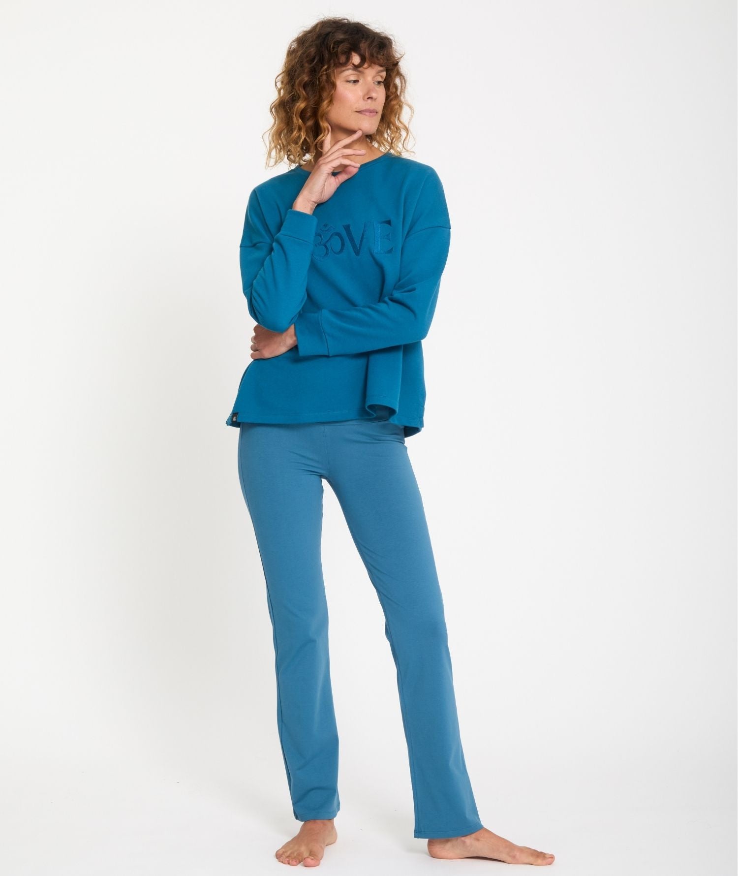 ASHA – Sweat ample brodé LOVE en coton