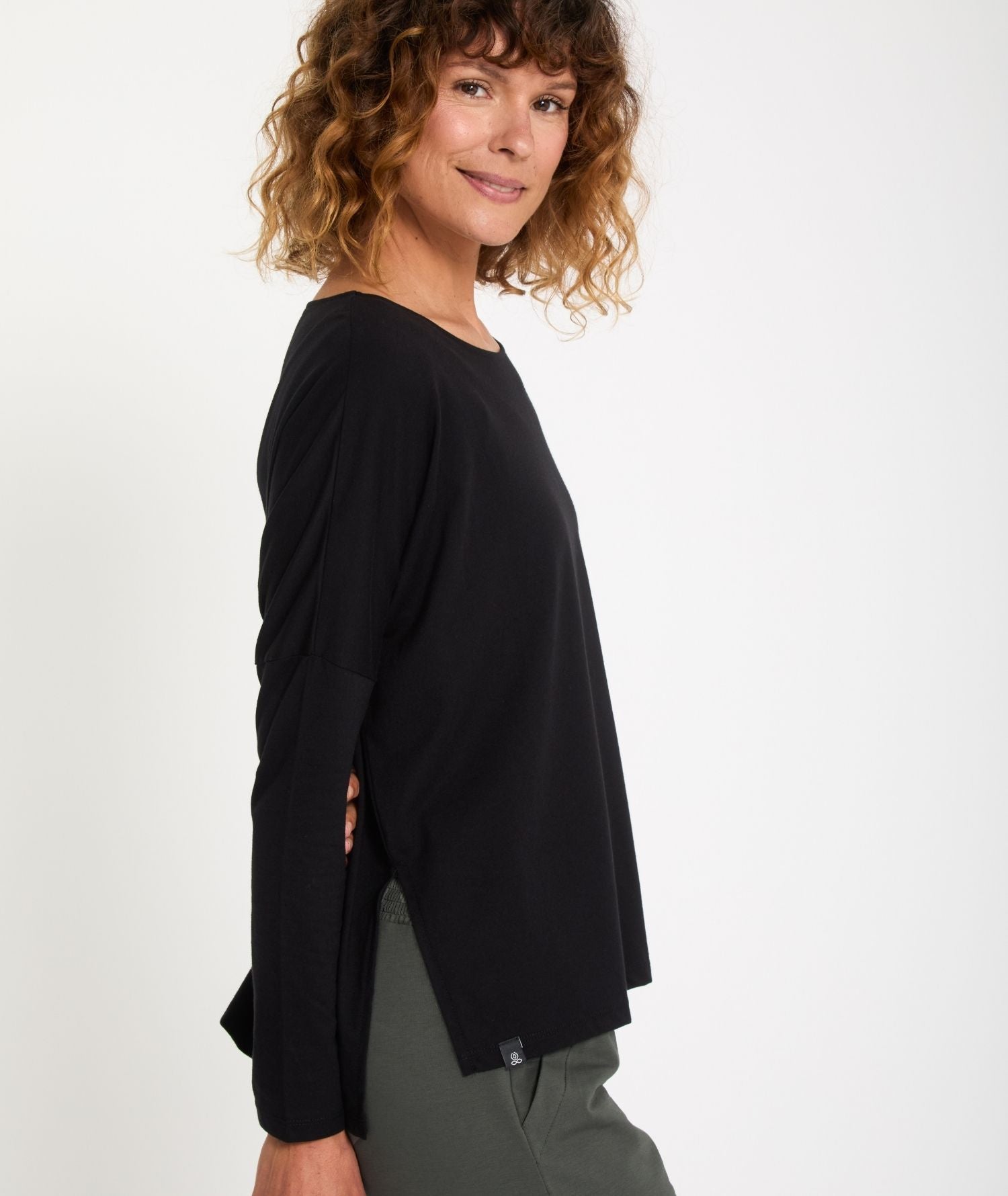 DAKSHA - Tee-shirt oversize - Thyme- Yoga Searcher