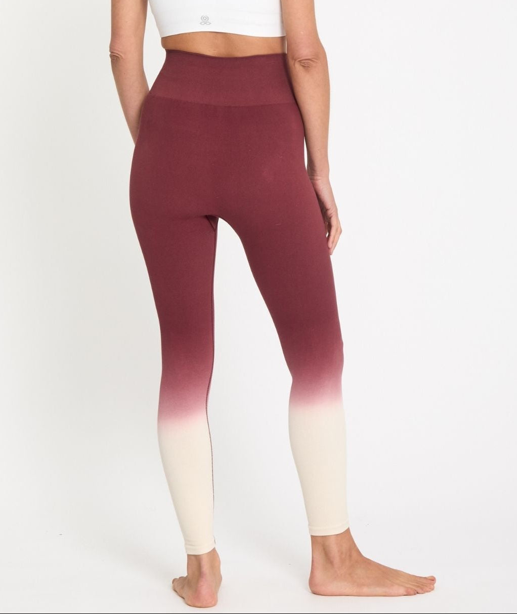 KAVALI - Legging en coton deep-dye - Rubis- Yoga Searcher