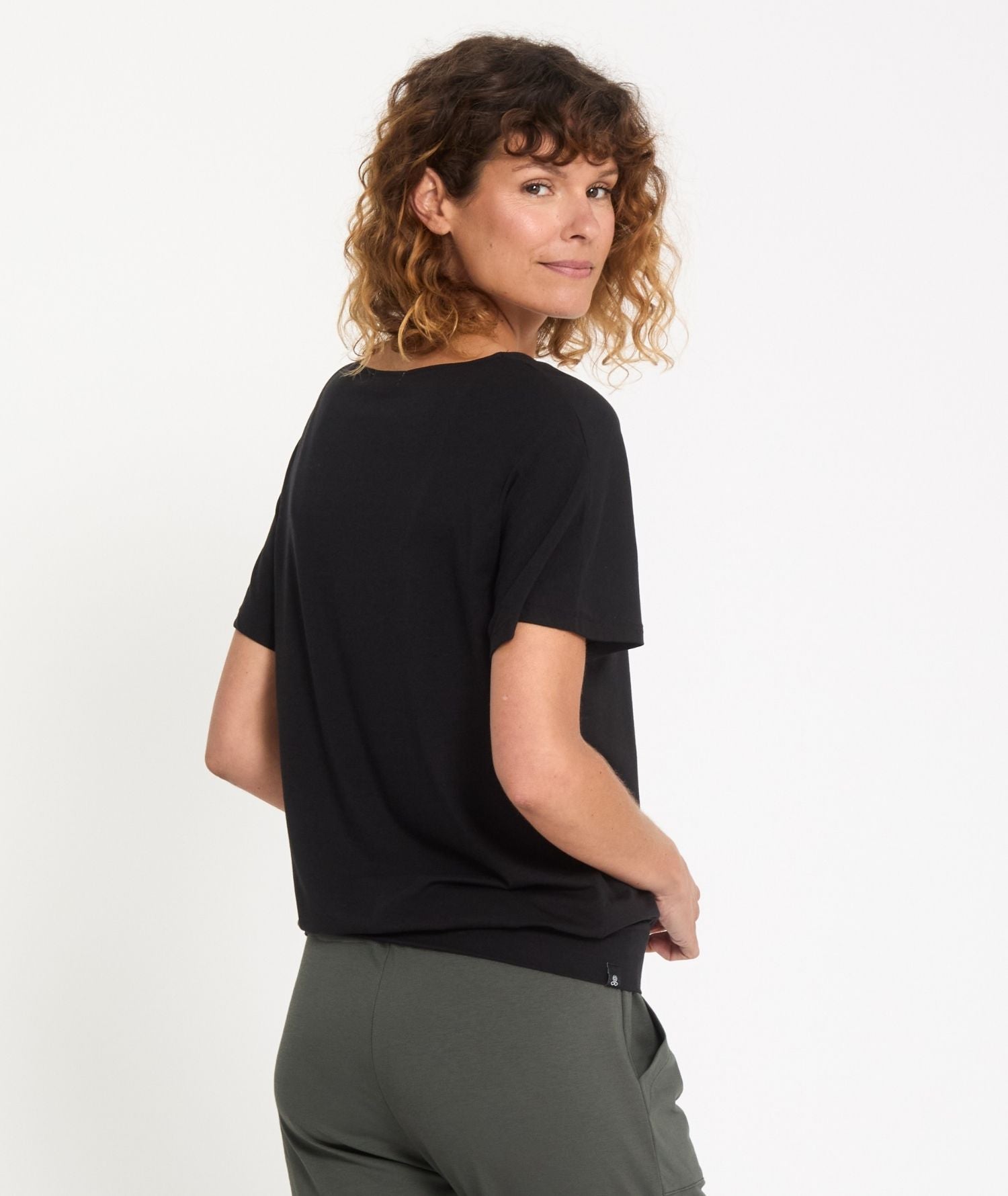 MEDE - Tee-shirt en Lyocell - Marron- Yoga Searcher