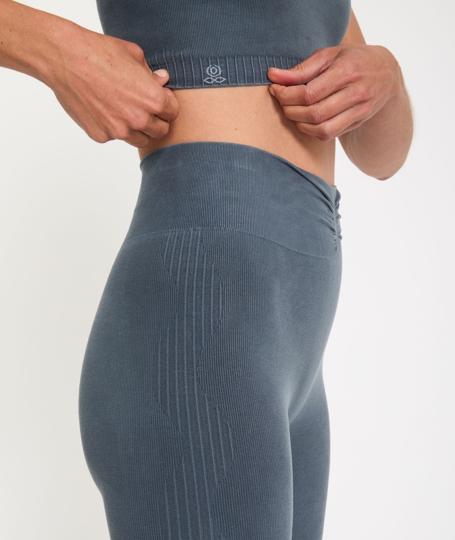 Nala レギンス　High waist half leggings NALA - Bamboo legging