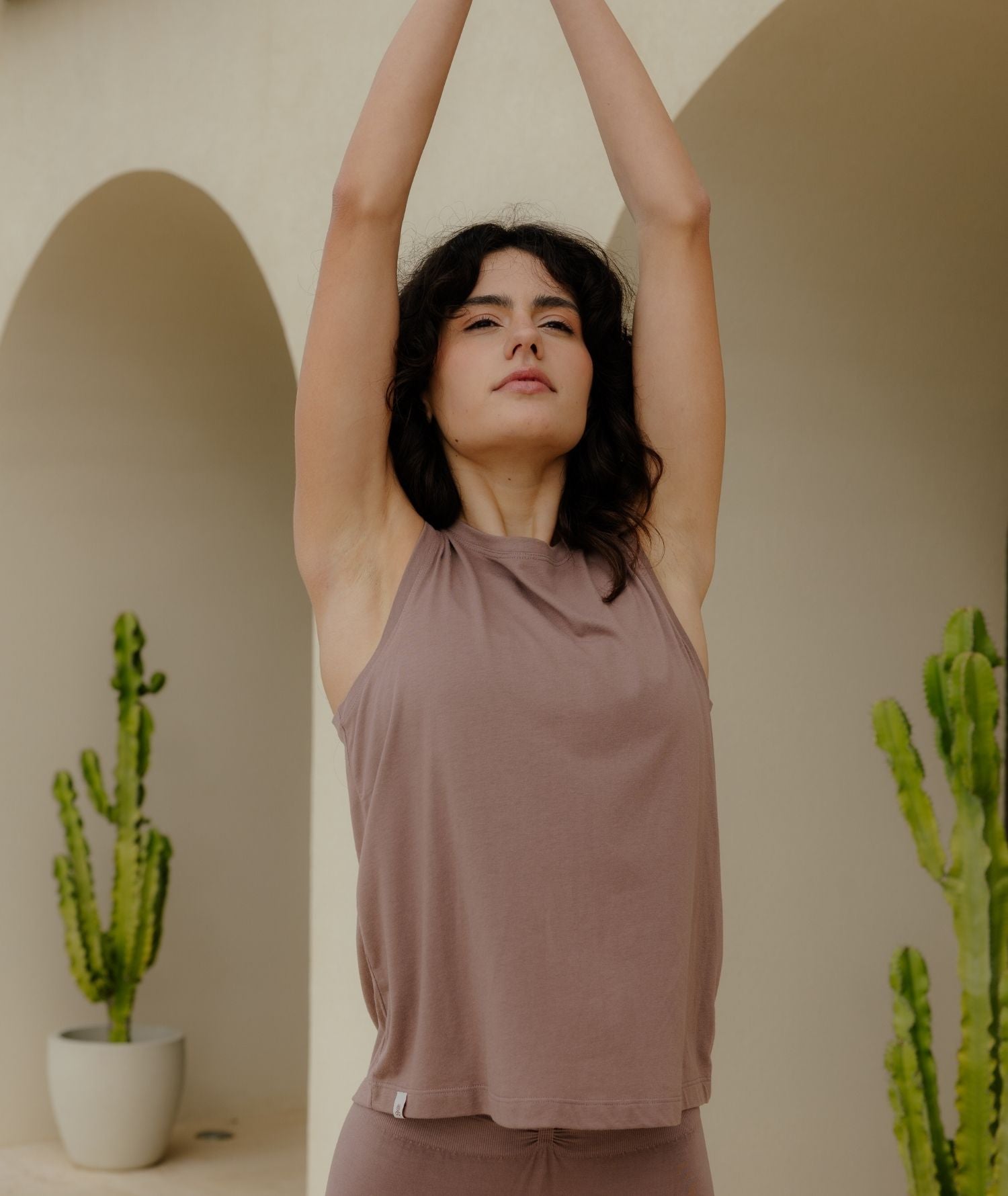 NIYAMA - Débardeur de yoga ouvert dans le dos