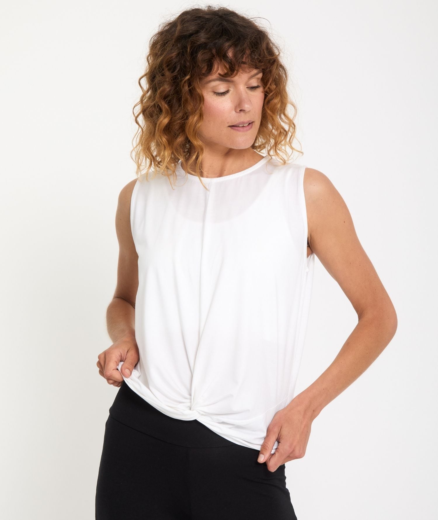 TWIST - Débardeur en Lyocell - Marron- Yoga Searcher